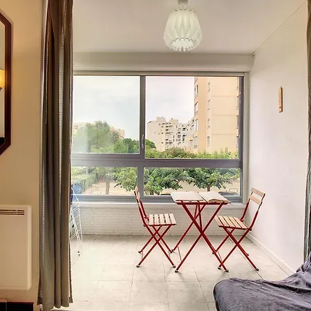 Apartamento 2 Pieces Renove Proche Avec Loggia Vitree, Tv, Local Velos Et Parking - Fr-1-715-66 Mauguio