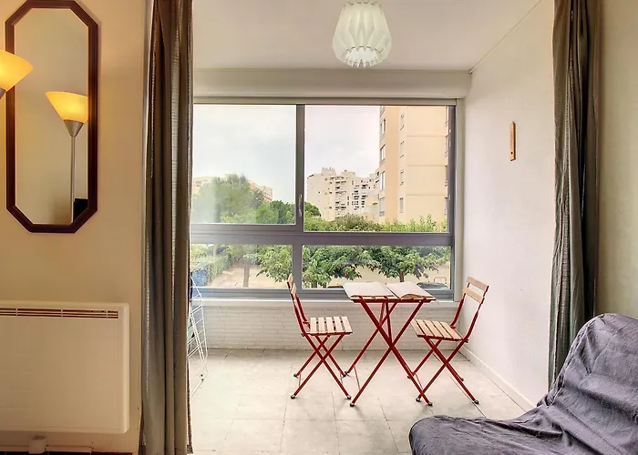 Apartamento 2 Pieces Renove Proche Avec Loggia Vitree, Tv, Local Velos Et Parking - Fr-1-715-66 Mauguio